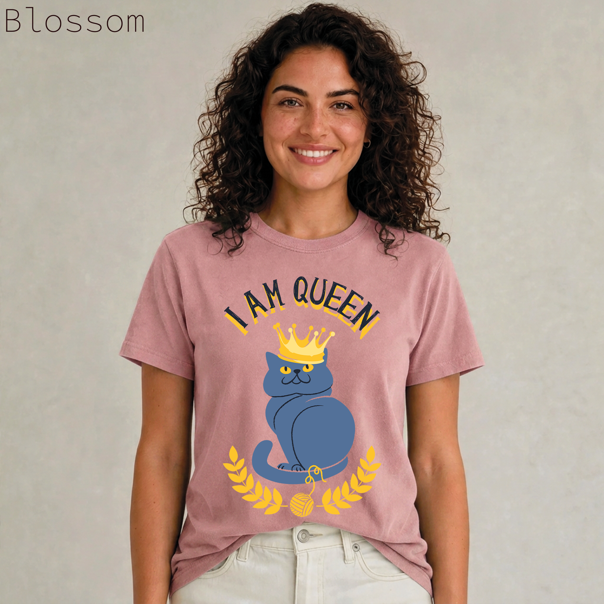 I Am Queen Crown Cat Graphic Tee